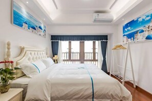 Desk, blackout curtains, free WiFi, bed sheets