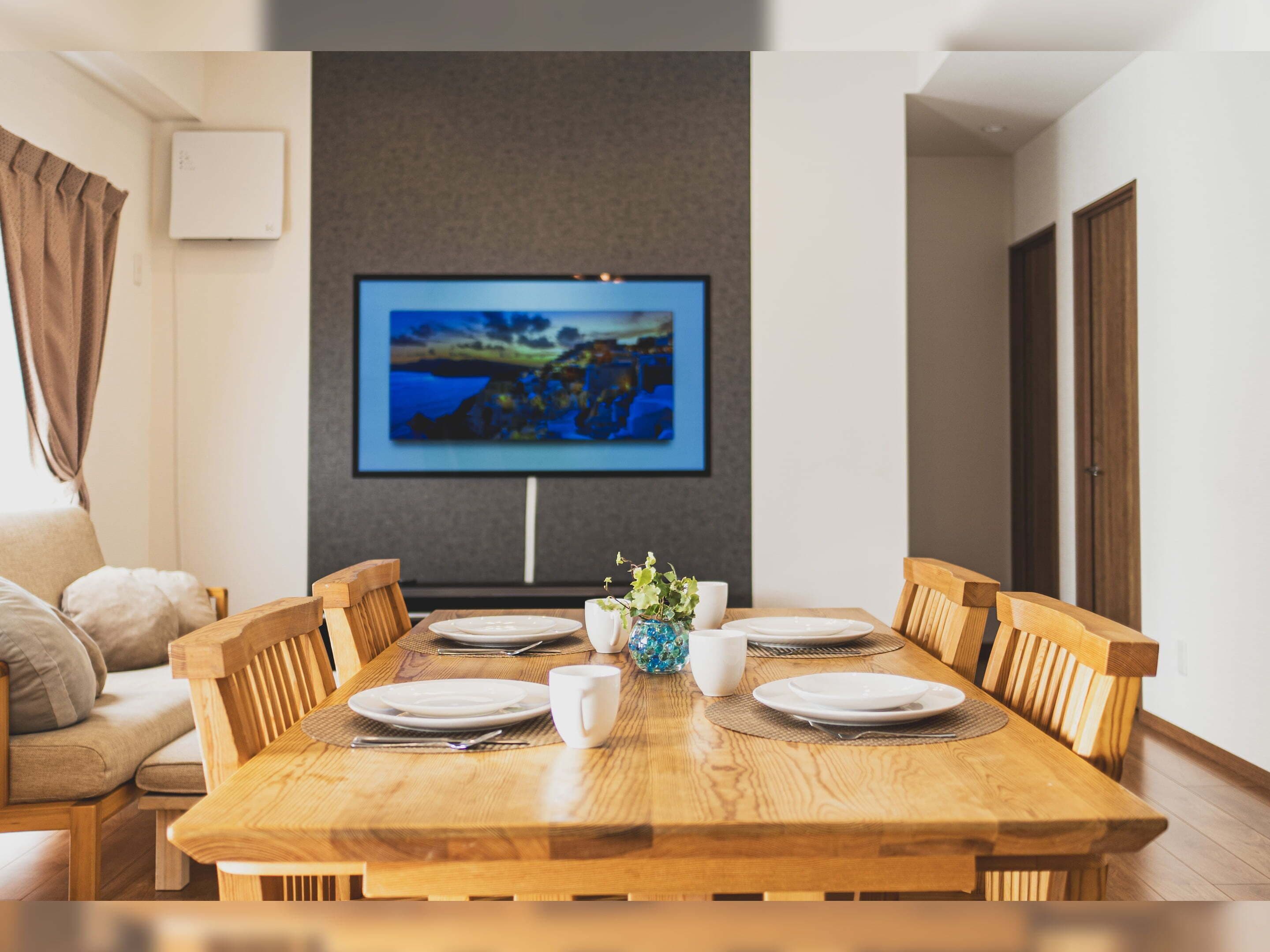 Deluxe Condo | In-room dining