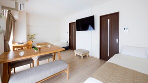 Family Condo | Desk, laptop workspace, blackout curtains, soundproofing - Comfort Plus (Chatan)