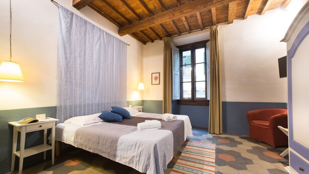 Unclassified image, 1 of 9, button - Fiesolana 7 - In the Heart of Sant'ambrogio (Florence)