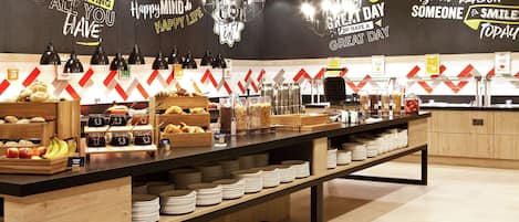 Petit déjeuner buffet compris tous les jours