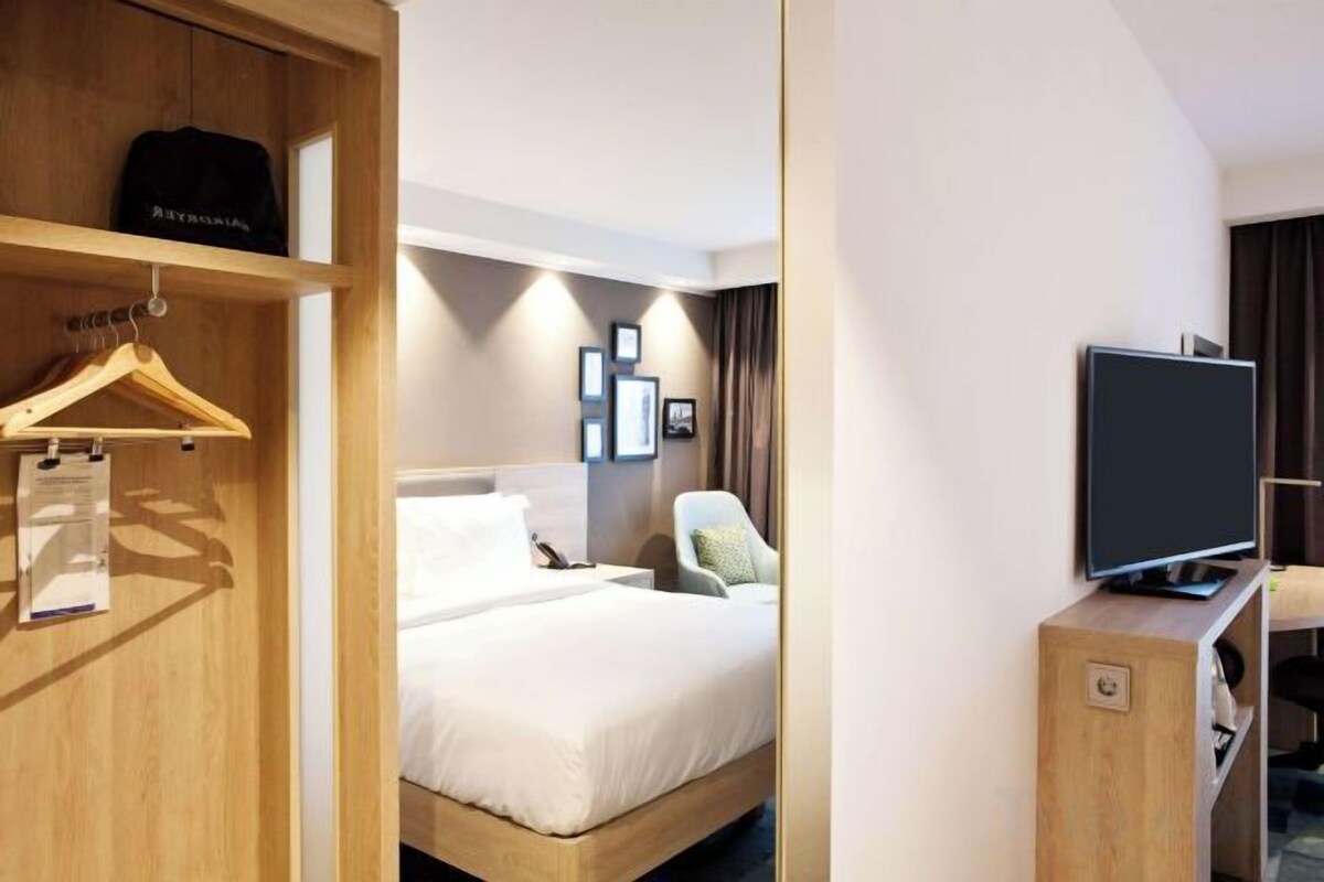 In-room safe, blackout curtains, soundproofing, free cots/infant beds