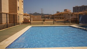 حمام سباحة