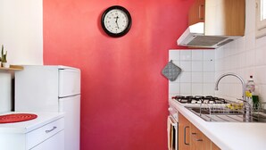 Apartment, 1 Bedroom, Non Smoking | Private kitchen | Espresso maker, coffee/tea maker, full-size fridge, oven - Ghibellina 121 - Keys OF Italy (Florence)