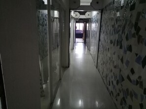 Interior - Hotel Kameng (Papumpare)