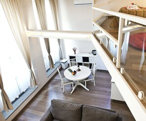Apartment, 2 Bedrooms, Non Smoking | Living area | Flat-screen TV - Ginori 40 - Keys OF Italy (Florence)