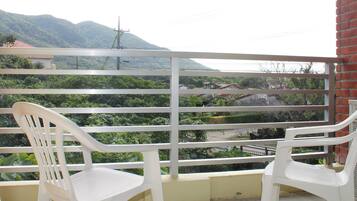 Twin Room | Terrace/patio