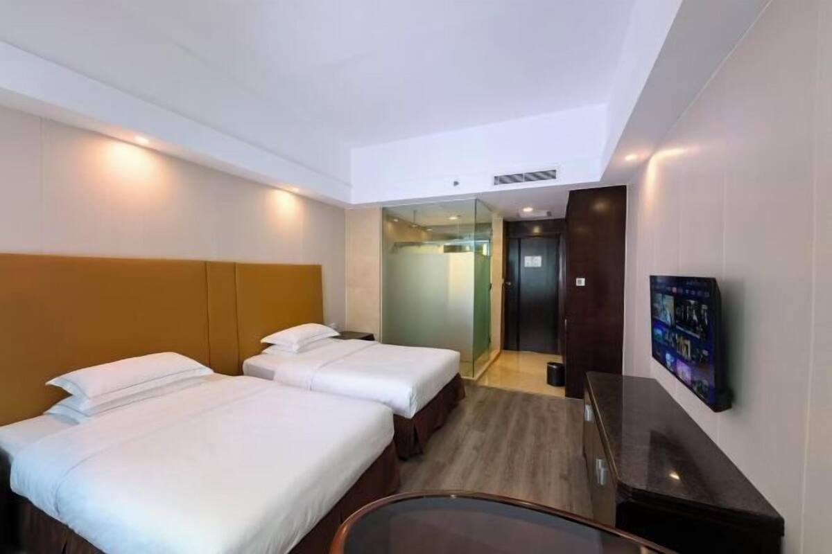 Desk, blackout drapes, WiFi (free), bed sheets