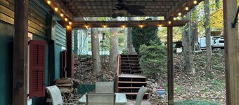 Quaint cottage on the South End of Lake Lanier