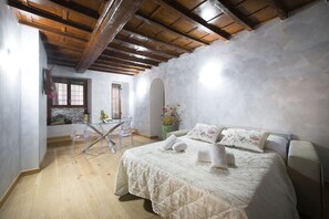 Interior detail - Parione 8 - Keys of Italy (Florence)