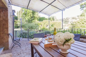 Apartment, 2 Bedrooms, Garden View | Terrace/patio