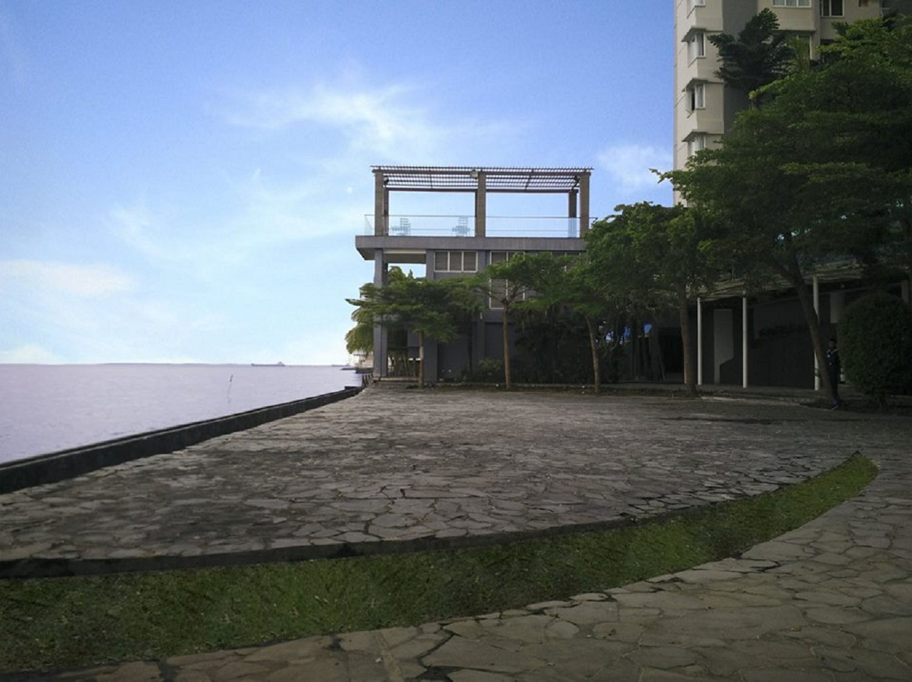 Halaman properti