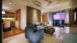 Apartemen Junior, 2 kamar tidur | Area keluarga | TV LED