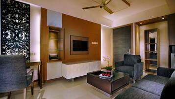 Junior Apartment, 2 Bedrooms | Living room | LED TV