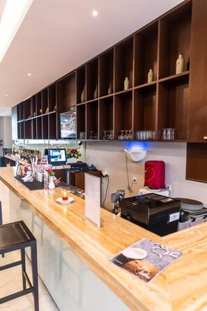 Breakfast, lunch and dinner served - At HOM Premiere Timoho (Yogyakarta)