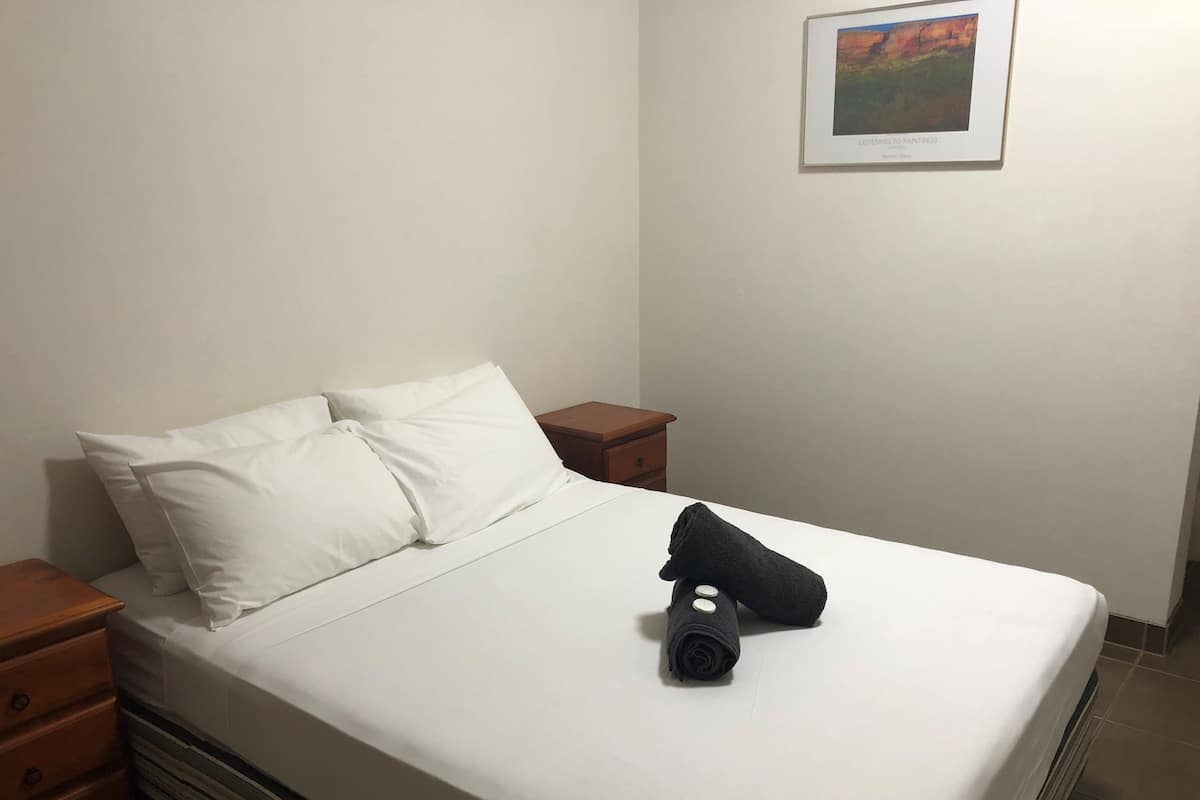 1 bedroom, individually decorated, individually furnished