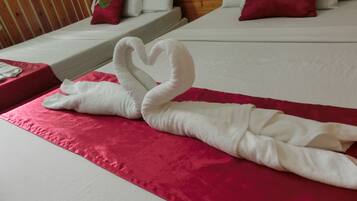 Wifi gratis y ropa de cama