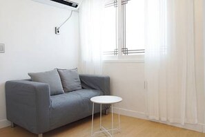 Ferienhaus (2F) | Wohnzimmer | Flachbildfernseher