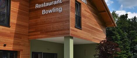 الإطلالة من المنشأة