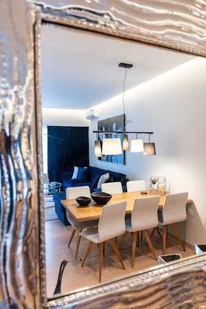Executive Apartment Acropolis Museum View | Área de estar | TV de tela plana, Netflix