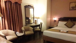 Unclassified image, 3 of 4, button - Hotel Crown Plaza Lahore (Lahore)
