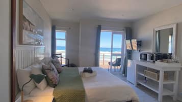 Dobbeltrom – comfort | Safe på rommet, reiseseng for barn, wi-fi (inkludert) og sengetøy