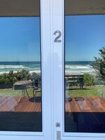 Habitación Confort, 1 habitación, vistas al mar, planta baja | Caja fuerte, wifi gratis, ropa de cama