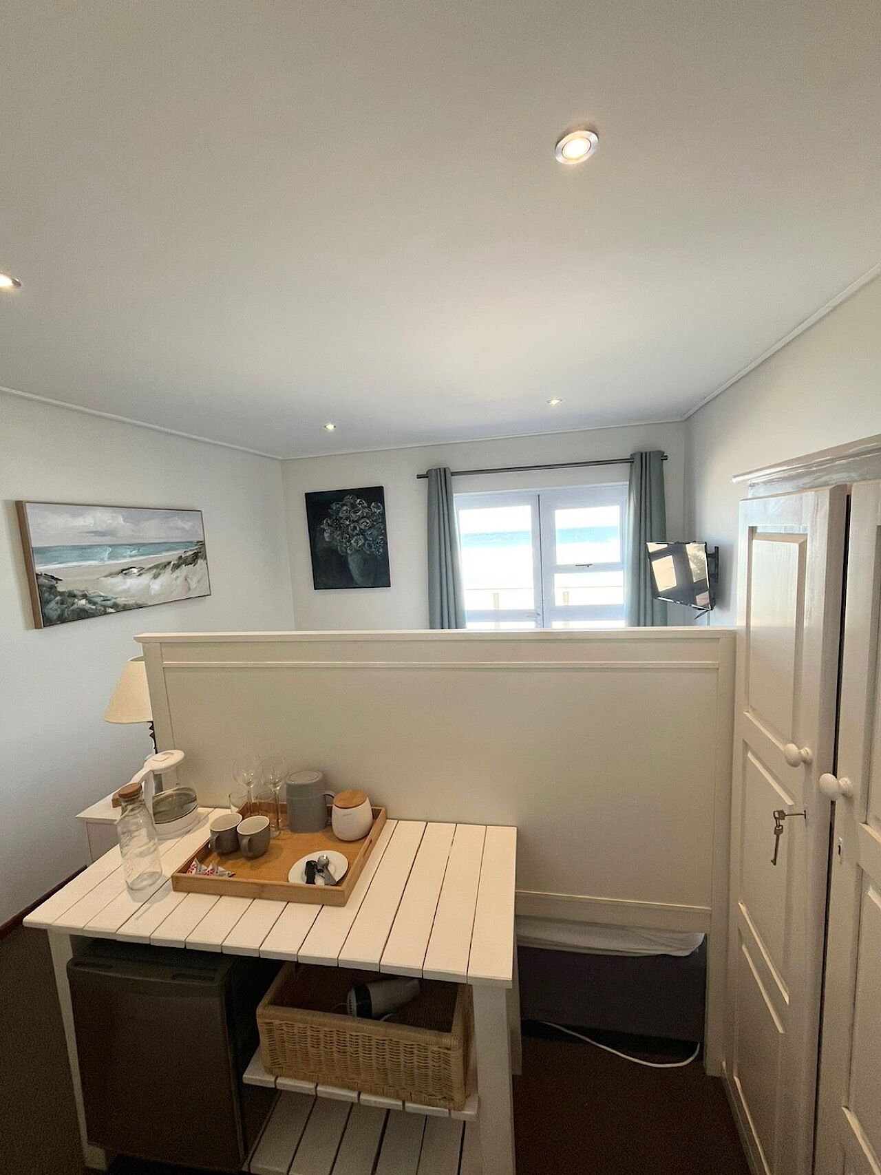 In-room safe, free WiFi, bed sheets