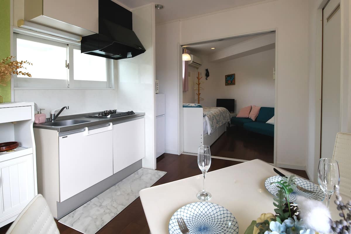 Designers Double with Kitchen, Non Smoking