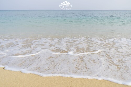 Ocean Villa Tin Gala