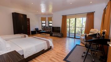 Suite « Premier » (Bellagio) | Minibar, bureau