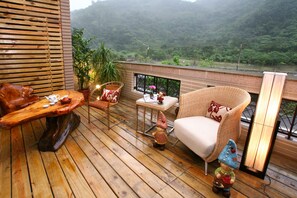 Luxury Quadruple Room, 2 Queen Beds, Balcony, River View | Balcony