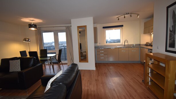 Appartement, 1 très grand lit, non-fumeur | Aire de séjour