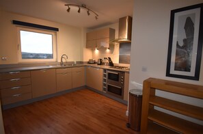 Apartment, 1 King Bed, Non Smoking | Living area | Flat-screen TV - Shortletting by Centro Ap. - Pinnacle (Northampton)