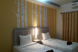 豪華雙床房 | 遮光窗簾/窗簾、免費 Wi-Fi