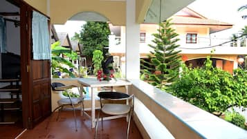 1-Bedroom House | Terrace/patio