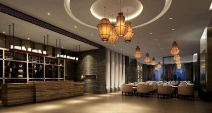 Platinum Stearns Hotel