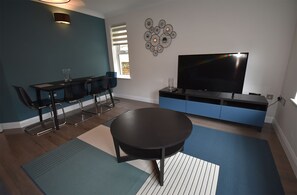 2 habitaciones, tabla de planchar con plancha y wifi gratis