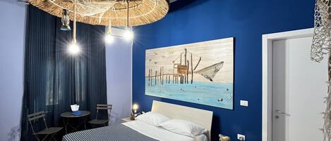 1 quarto, lençóis italianos Frette, roupas de cama premium, escrivaninha