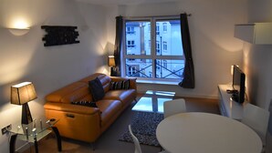 Living area - Shortletting by Centro Ap. - Alpha House (Northampton)