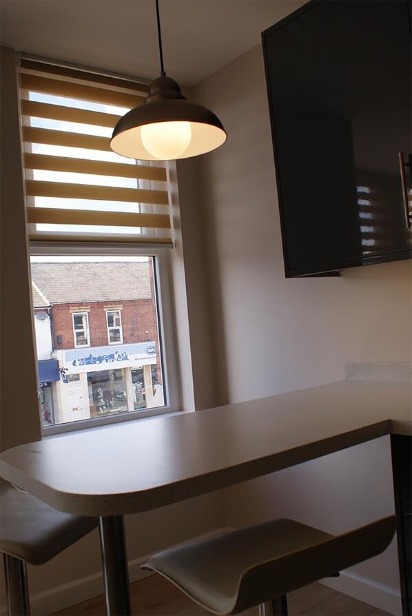 開放式客房, 1 張標準雙人床, 非吸煙房 | 私人廚房 | 大型雪櫃/冰箱、微波爐、焗爐、爐具