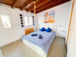 Chambre Double, salle de bains privée (3)