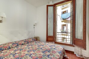 Appartamento, 2 camere da letto | 2 camere, culle/letti per bambini (a pagamento), Wi-Fi gratuito