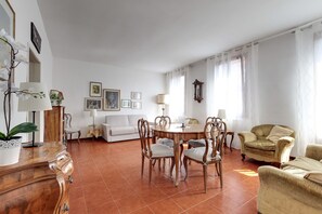 Appartement, 2 chambres | Entrée intérieure