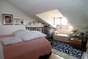 Habitación Confort doble | Wifi gratis y ropa de cama
