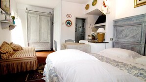 Comfort Double Room - Torre di Palme B&b (Fermo)