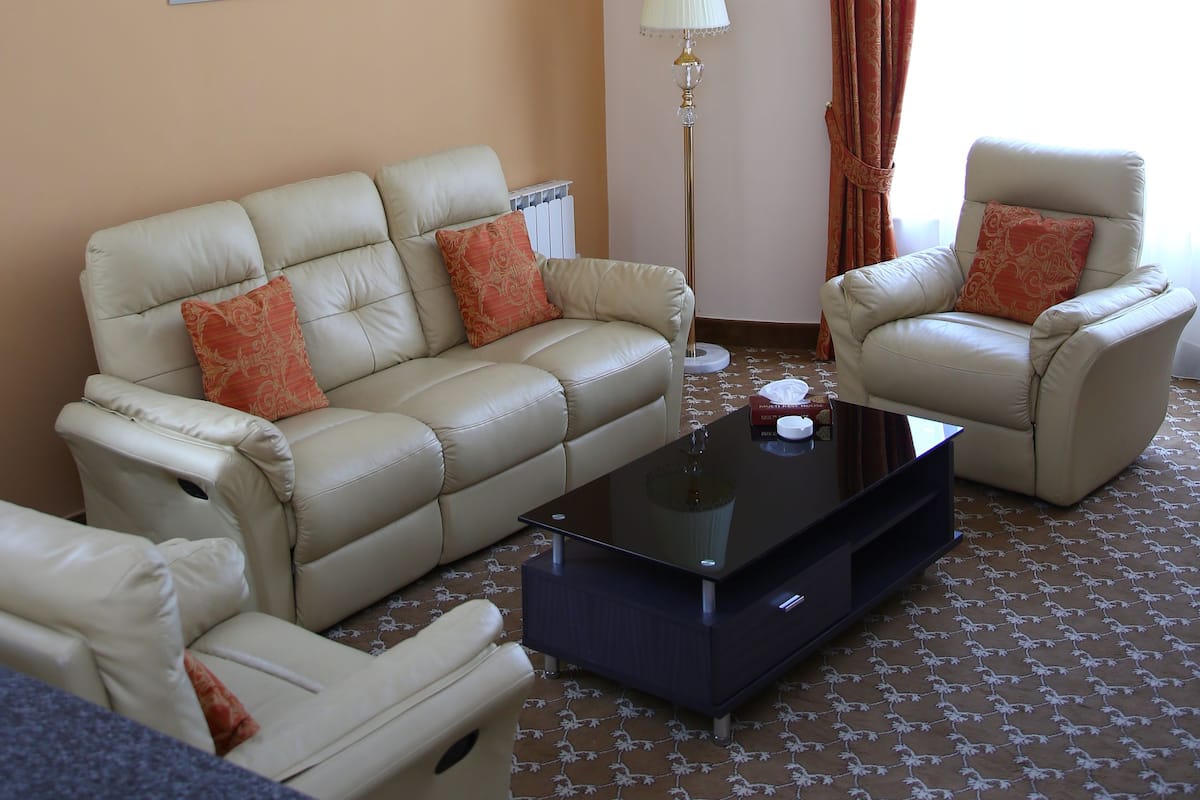 Cottage, 3 Bedrooms | Living area