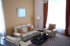 In-room safe, desk, iron/ironing board, rollaway beds