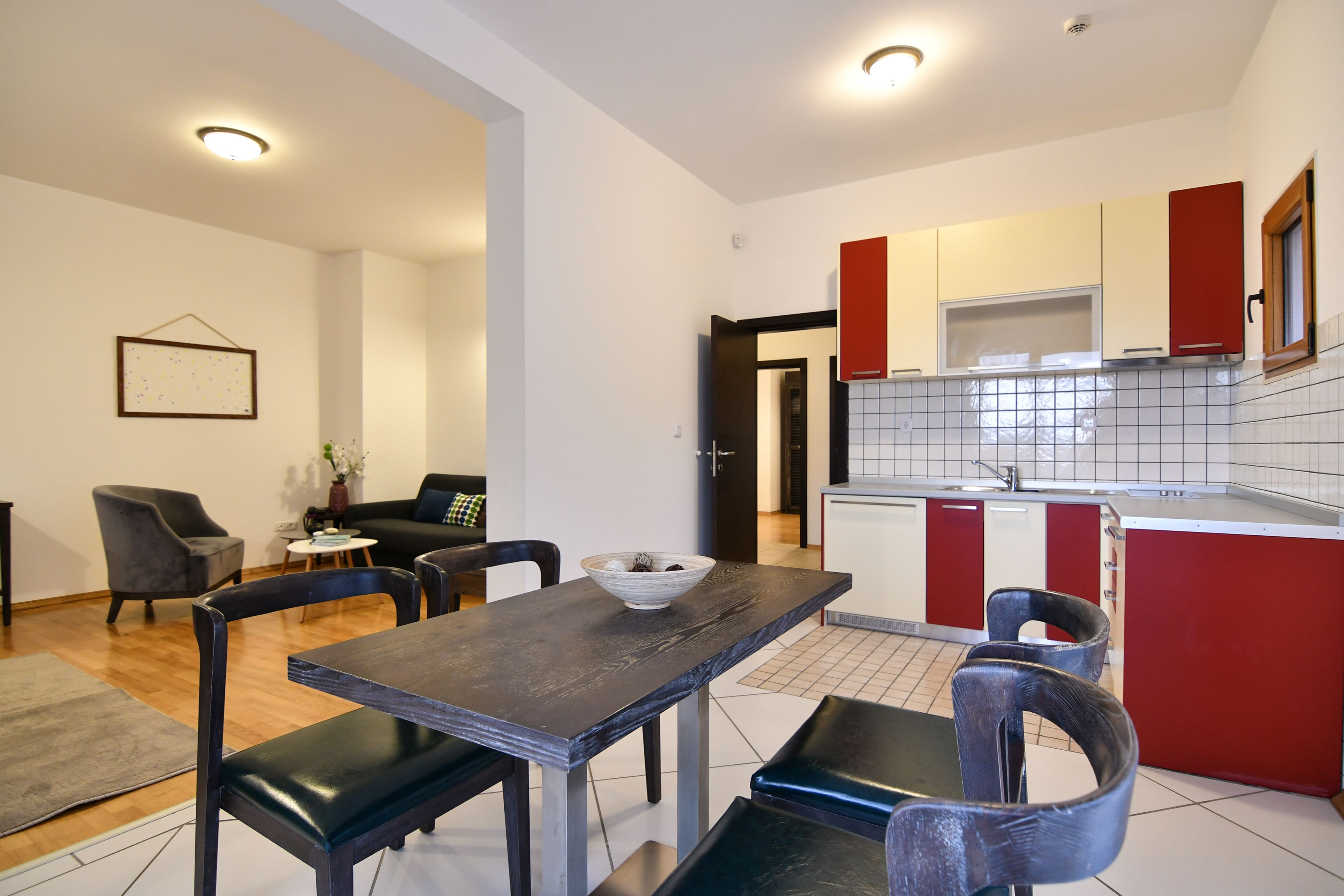 superior apartment, 2 bedrooms, balcony, sea view | private kitchen | fridge, electric kettle