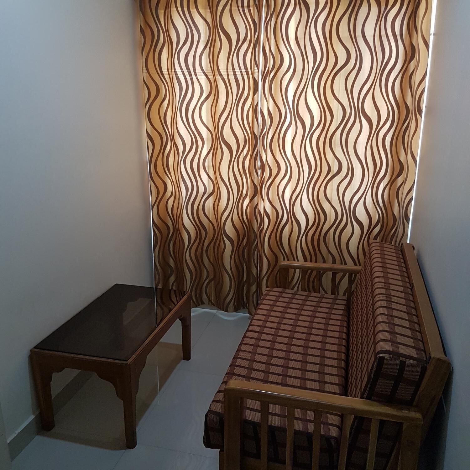 21-inch led tv with premium tv channels, tv